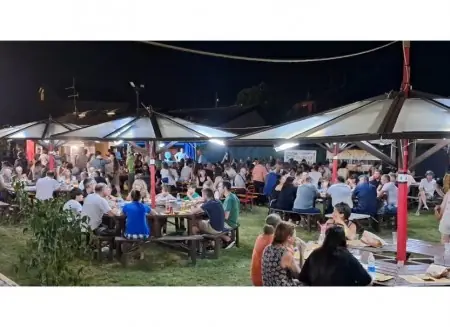 Birra, musica e cuore: torna a Fossoli la festa che trasforma la schiuma in solidarietà