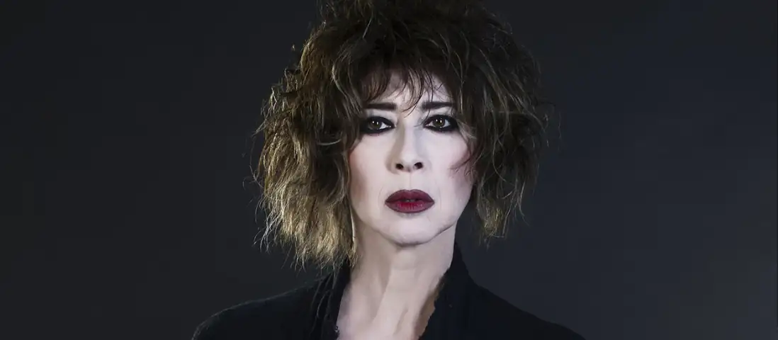 Pivetti alla conquista di Carpi con l'ironia femminista