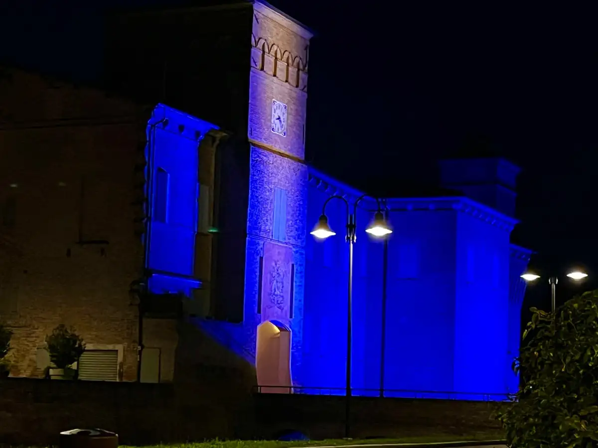 Castello Campori si illumina di blu per la pace