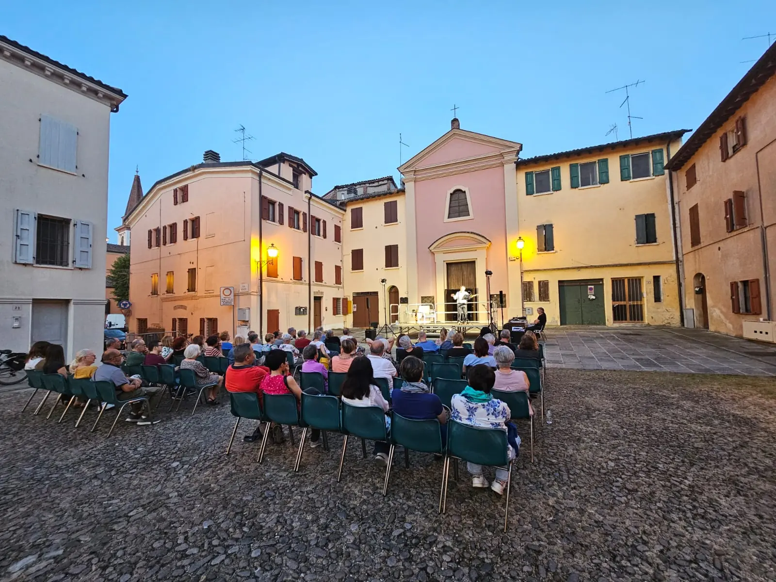 Campogalliano accende l'estate: arrivano i Martedì del Centro tra musica, cinema e cultura
