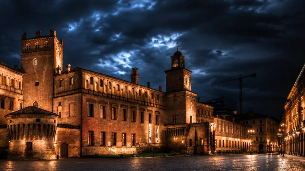 Fantasmi, inquisitori e una piazza da record: la Carpi che non ti aspetti si svela in 90 minuti